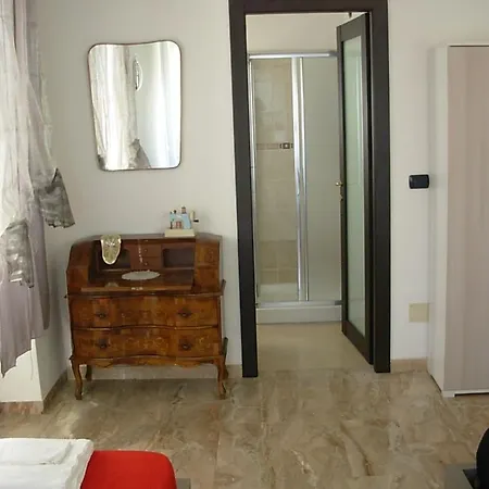 Villa Harriet Sovere Zimmer foto